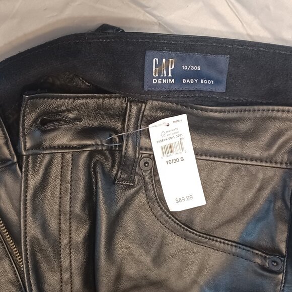 NWT GAP  30S /10 Short Black Mid Rise Boot Cut Vegan Leather Baby Boot Jeans - Picture 6 of 7